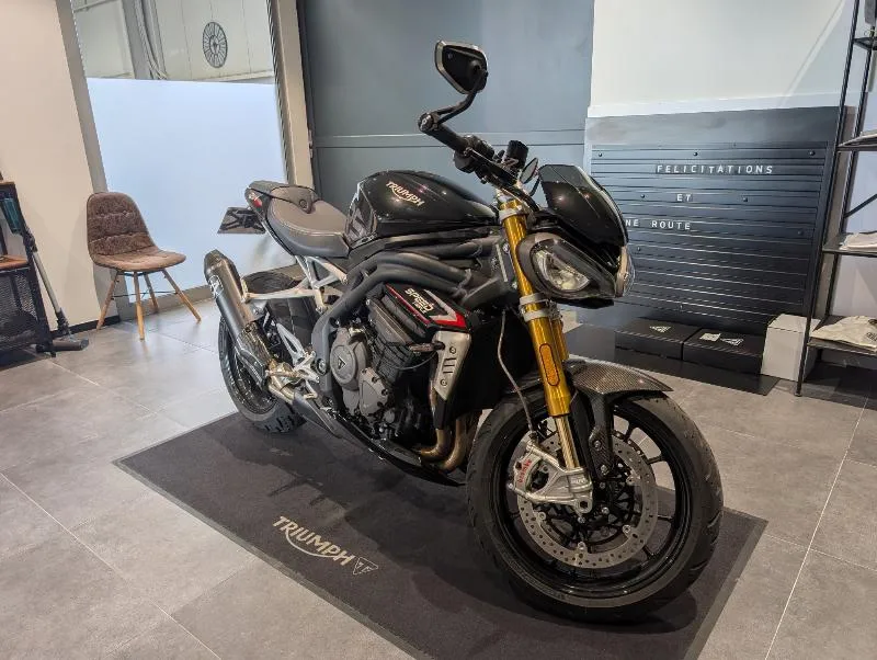 SPEED TRIPLE 1200 RS
