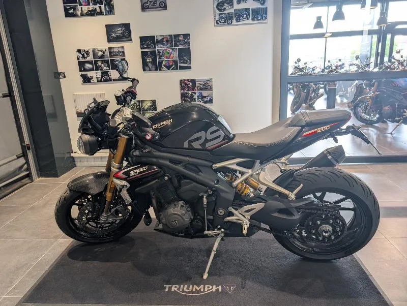 SPEED TRIPLE 1200 RS