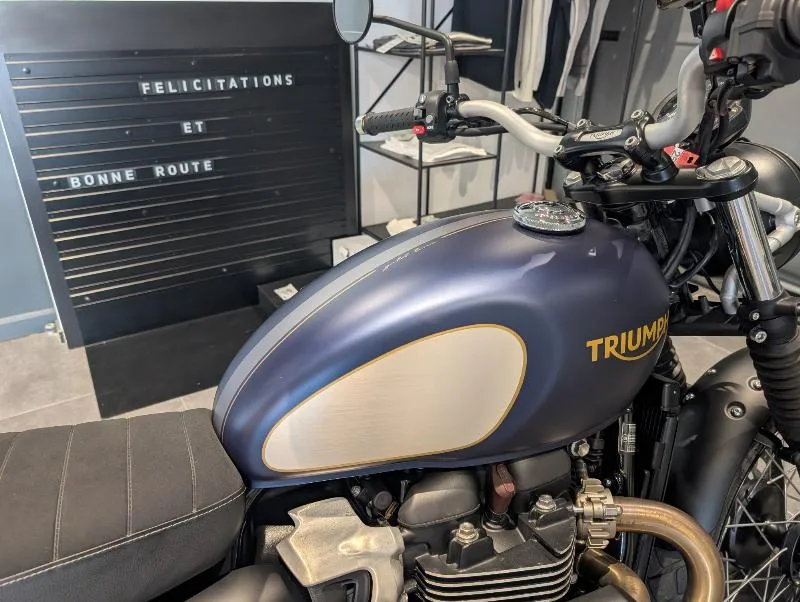 STREET SCRAMBLER 900
