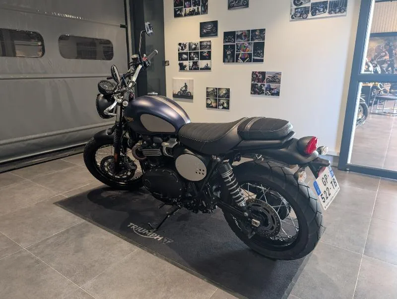 STREET SCRAMBLER 900