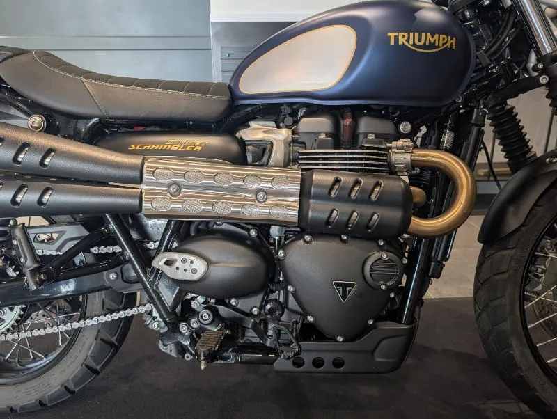 STREET SCRAMBLER 900