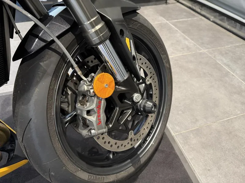 STREET TRIPLE 765 RS
