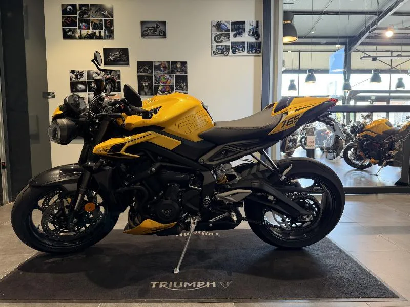 STREET TRIPLE 765 RS