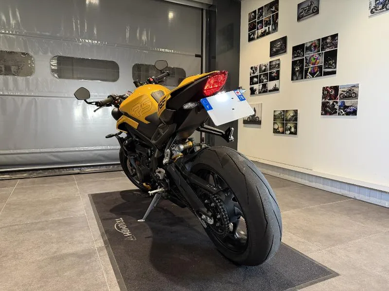 STREET TRIPLE 765 RS