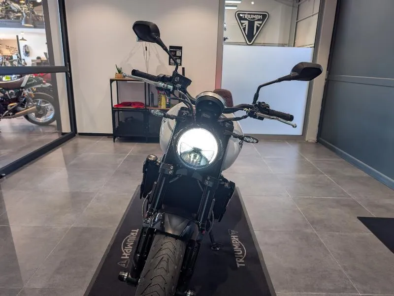 TRIDENT 660