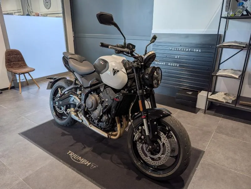 TRIDENT 660
