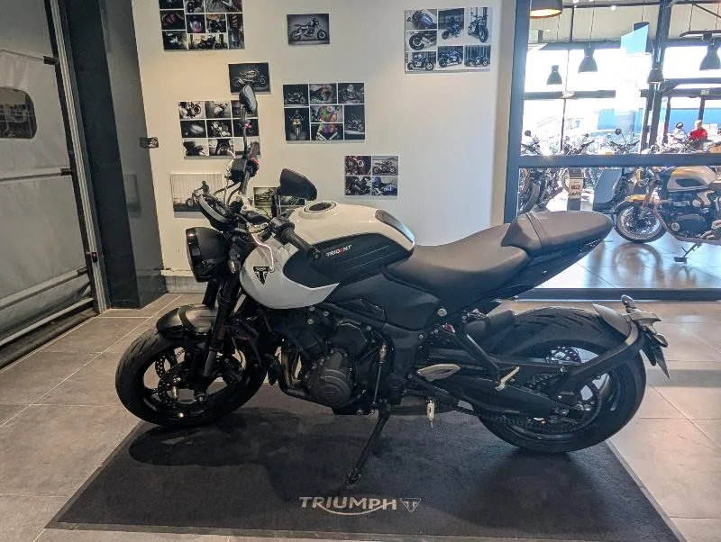 TRIDENT 660