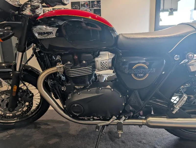 Bonneville T100