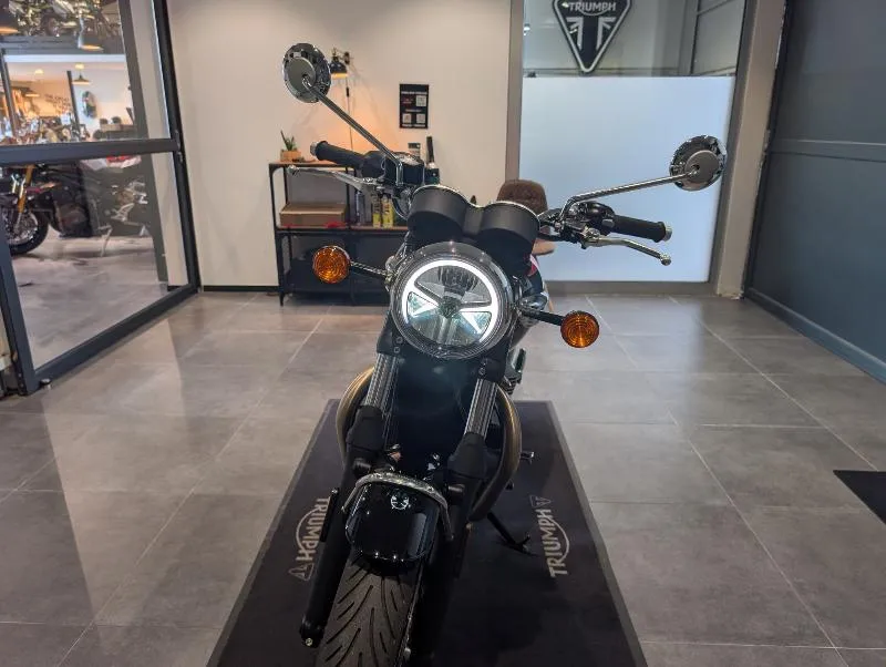Bonneville T100