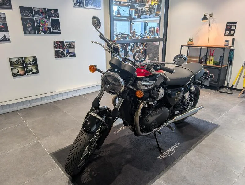 Bonneville T100
