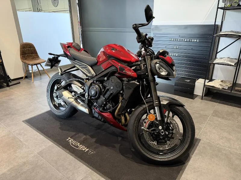 STREET TRIPLE 765 RS