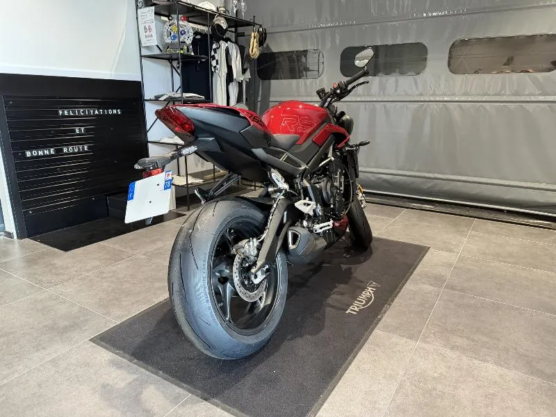 STREET TRIPLE 765 RS