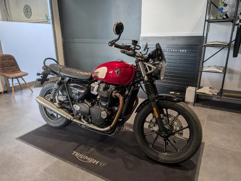 SPEED TWIN 900