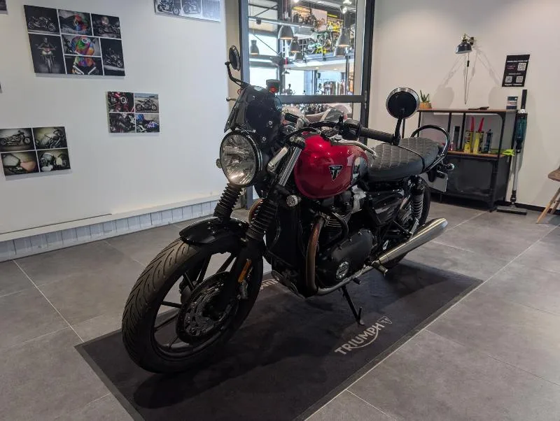 SPEED TWIN 900