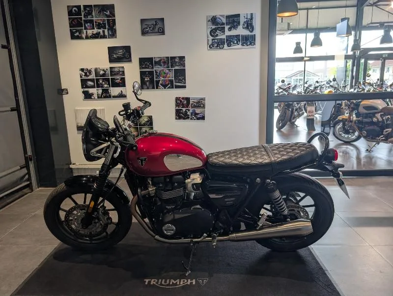SPEED TWIN 900