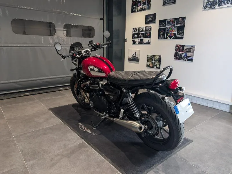 SPEED TWIN 900