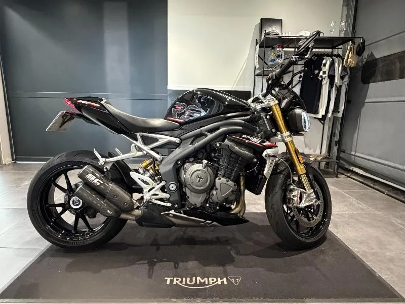 SPEED TRIPLE 1200 RS