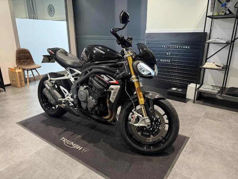SPEED TRIPLE 1200 RS