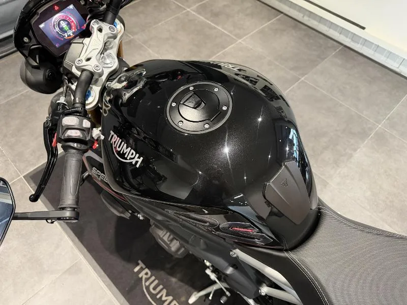 SPEED TRIPLE 1200 RS