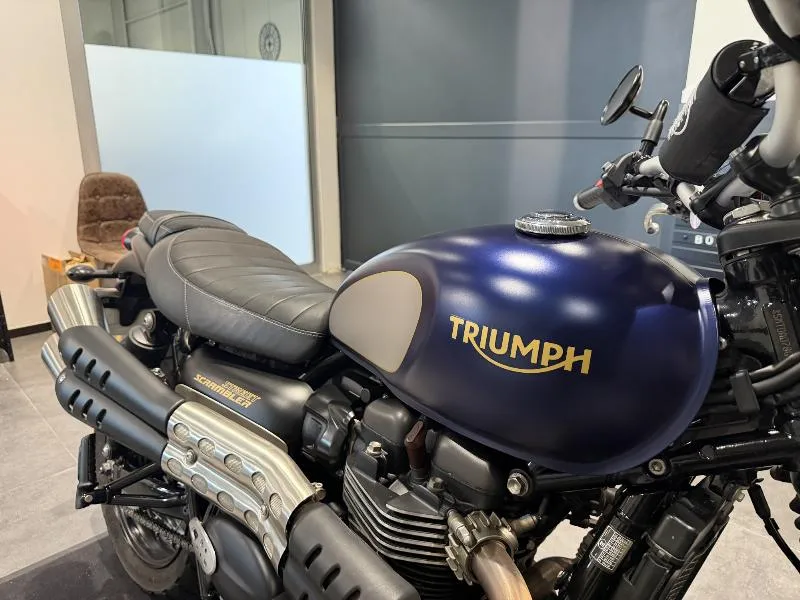 SCRAMBLER 900