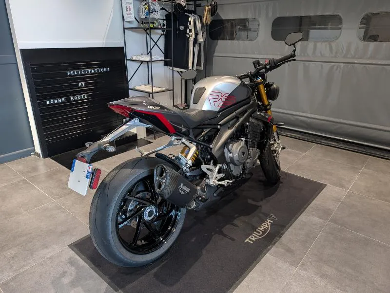 SPEED TRIPLE 1200 RS