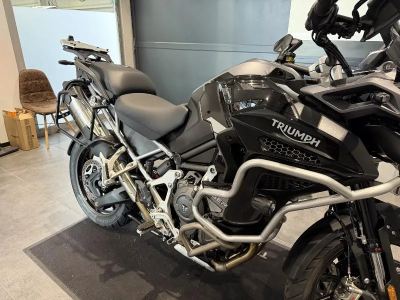 TIGER 1200 GT EXPLORER