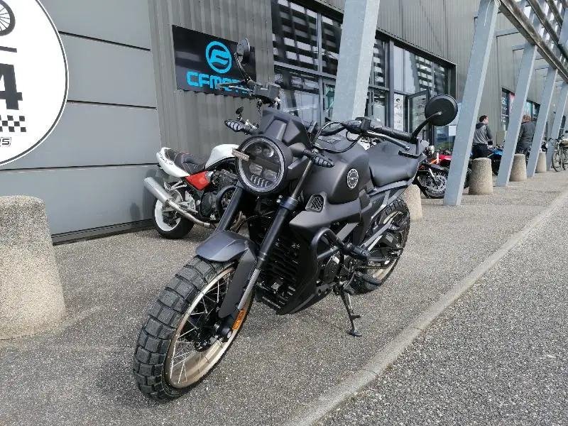 125 SCRAMBLER X