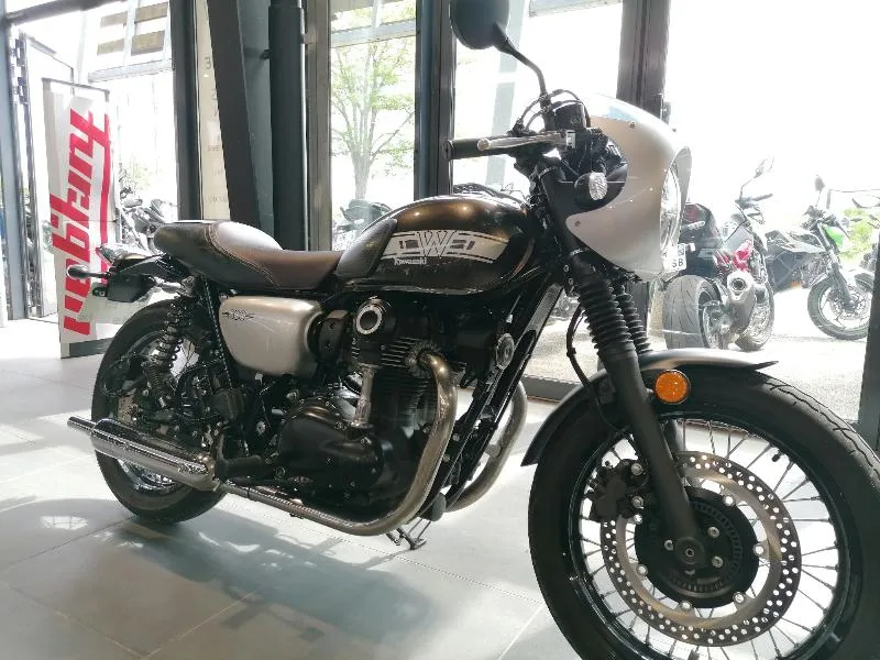 W 800