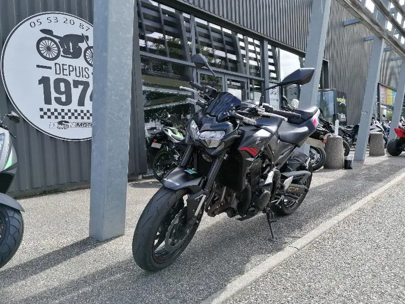 Z 900