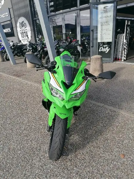 Ninja ZX4RR