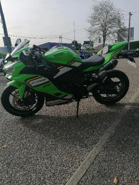 Ninja ZX4RR