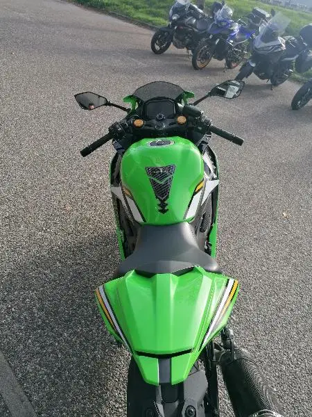Ninja ZX4RR