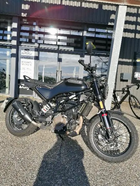 SVARTPILEN 125 ABS