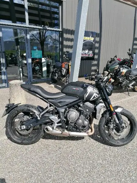 TRIDENT 660