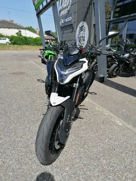 NK 675