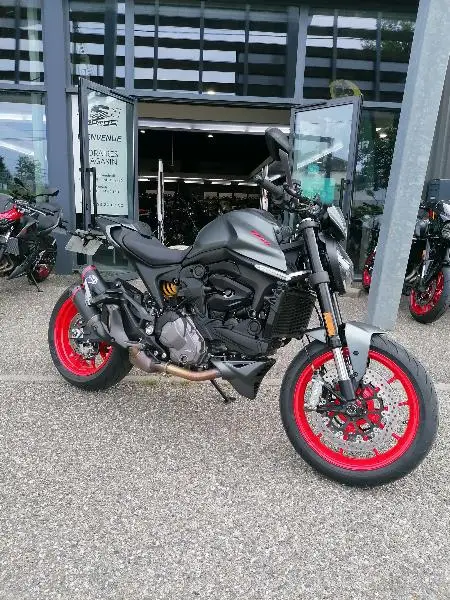 MONSTER 937  2022