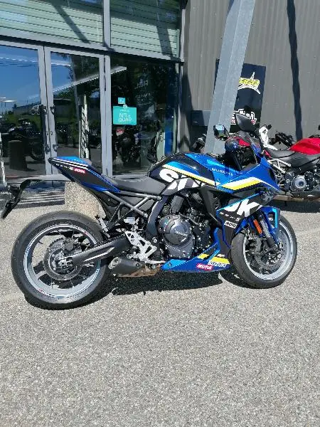 GSX8R