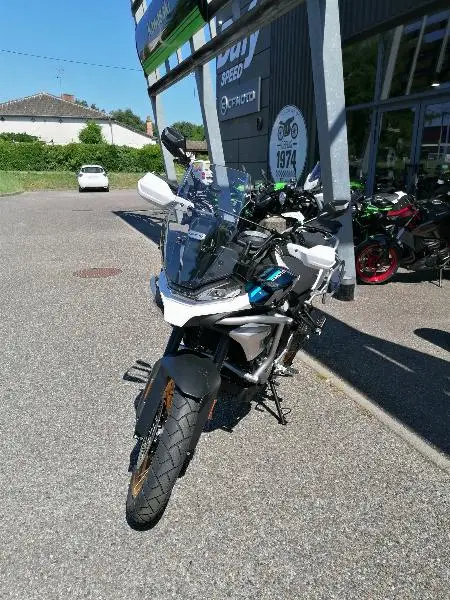 MT 700