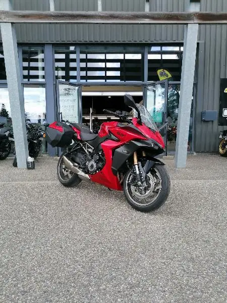 GSXS 1000 GT