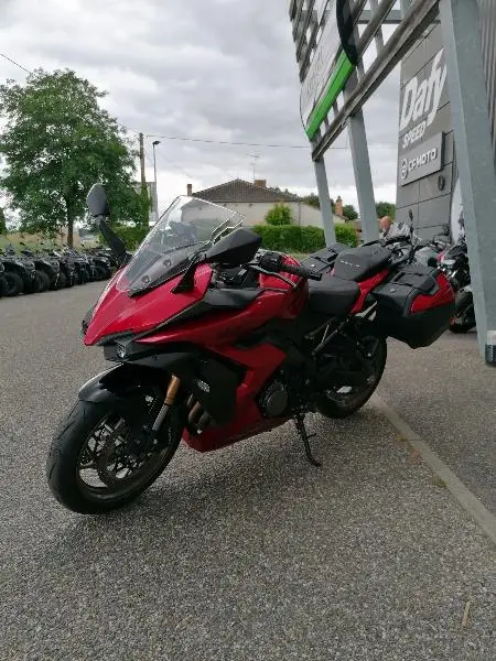 GSXS 1000 GT