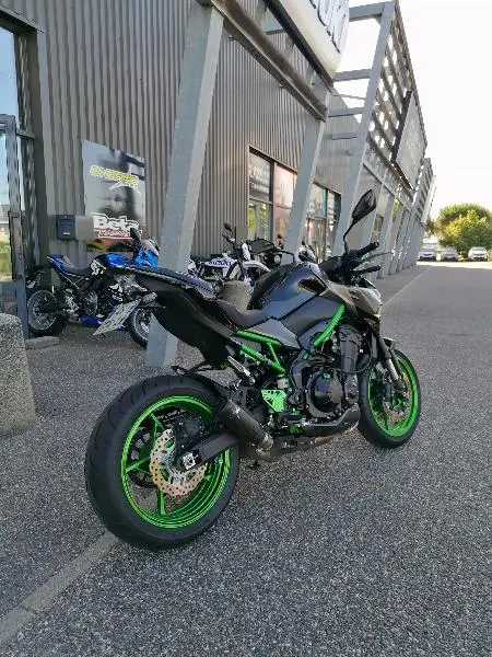 Z 900