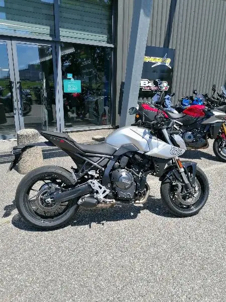 GSX8S A2