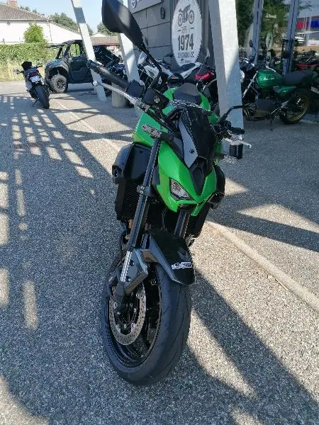 Z 900