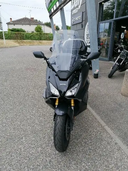 NSS FORZA 750