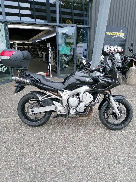 FZ6 