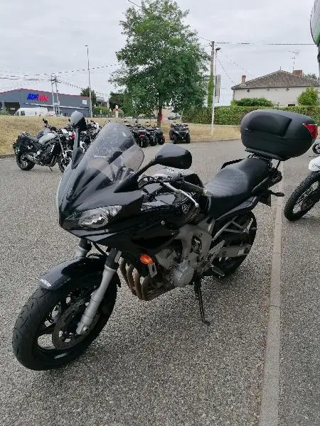 FZ6 