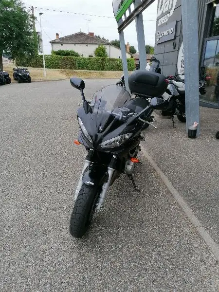 FZ6 