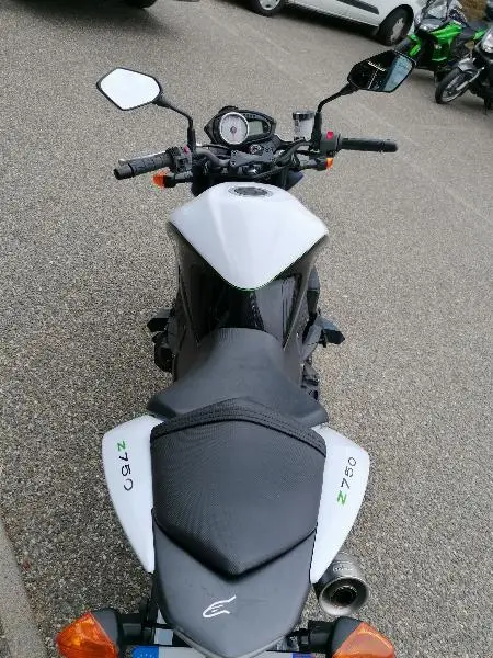 Z 750