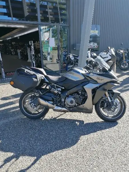 GSXS 1000 GT