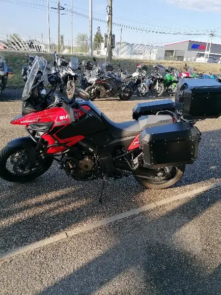 DL VSTROM 1050XT
